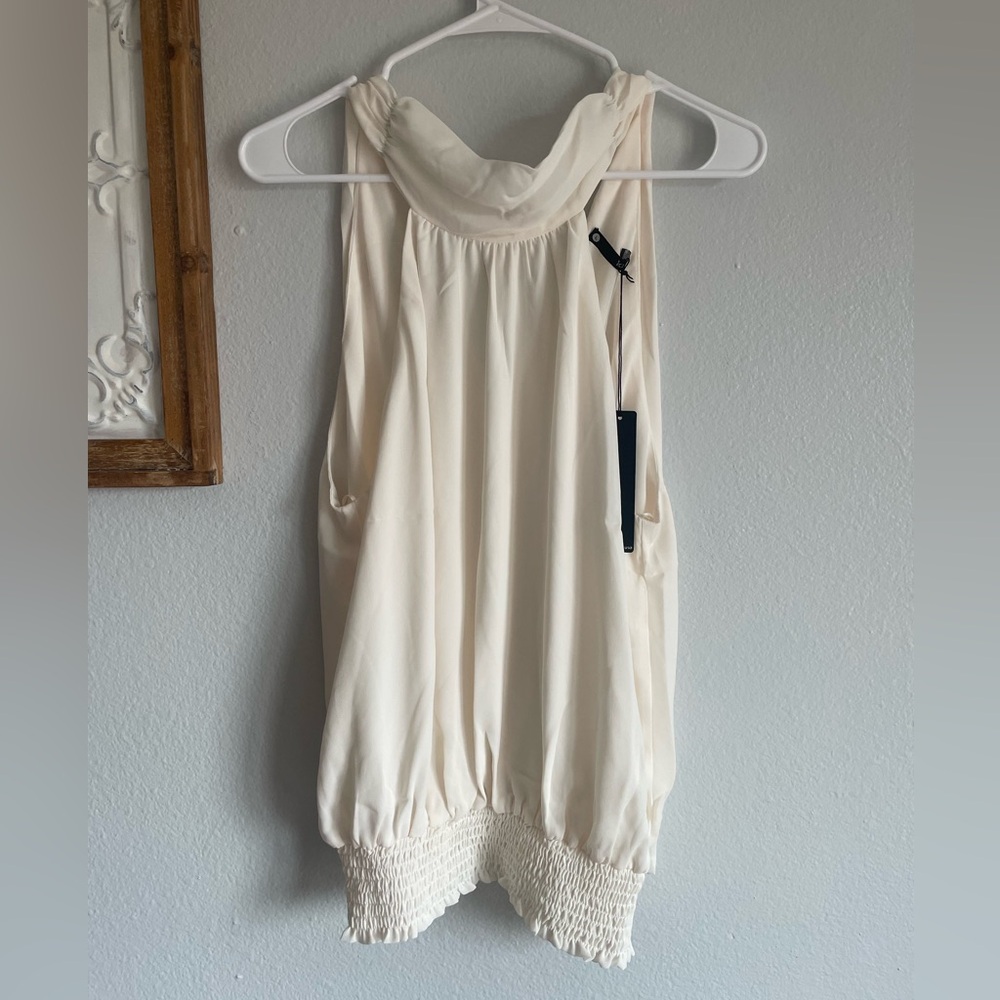 Krisa Women’s Size Large Tank Top Blouse Cream NWT cowl Neck Fitted Waist